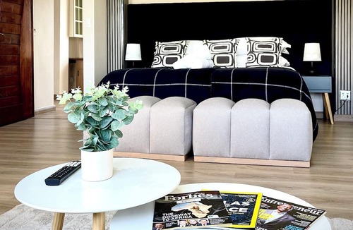 Greater Johannesburg Metropolitan Area Hotel | Villa Tasha Luxury suites