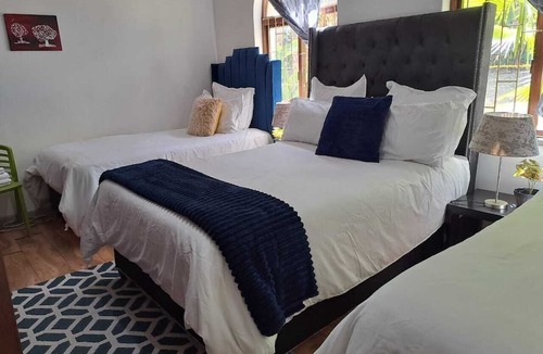 Kraaifontein Hotel | Tuscan Bliss Guest House