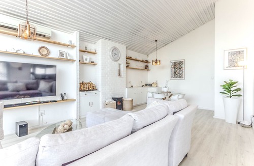 Bellville Other | Nassau Crescent by CTHA