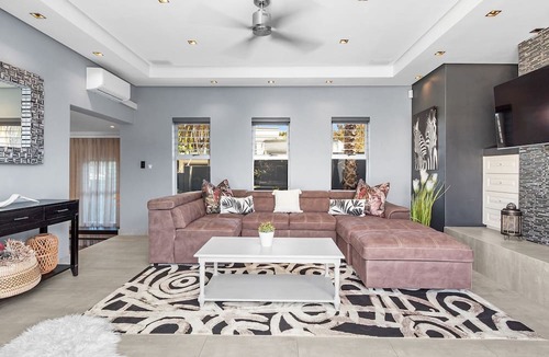 West Beach House | Rancho Relaxo