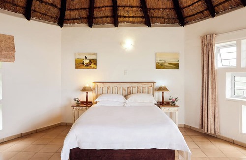 Mgxotyeni Hotel | First Group Hole in the Wall