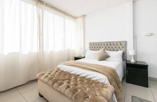 Greater Johannesburg Metropolitan Area Hotel | Inn & Out Sandton Park