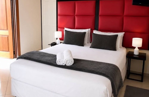 Burgersfort Cabin | Dineos Lodge and Spa