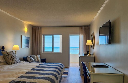 Bloubergstrand Hotel | Blue Peter Hotel
