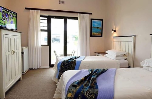 Velddrif Hotel | Riviera Hotel