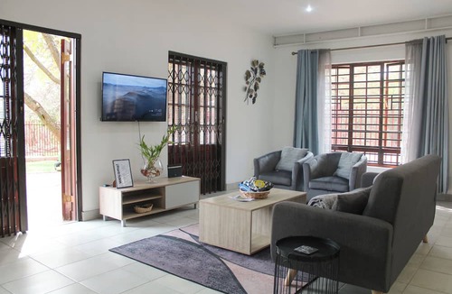 Tierpoort Cottage | Idyllic getaway surrounded by lush greenery on the outskirts of Pretoria.