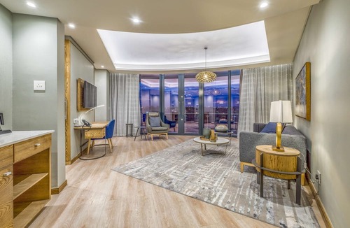 Kempton Park Hotel | Radisson Hotel and Convention Centre OR Tambo Airport