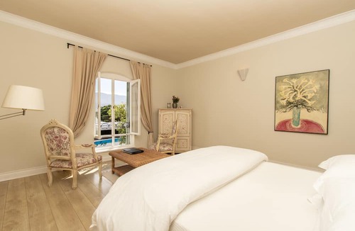 Hermanus City-Centre House | Auberge Burgundy Guest House
