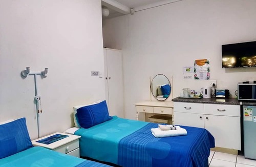 Ramsgate South Apartment | Boathouse Bed and Biscuit - Cabin