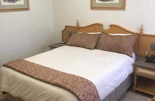 Middelburg Hotel | Midway Inn