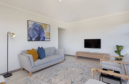 Somerset West Apartment | Cisterama 102