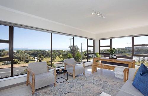 Somerset West Apartment | Cisterama 102