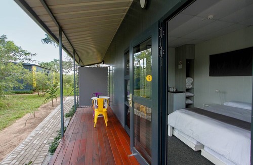 Thorny Bush Game Reserve Hotel | Sleepover Orpen Gate