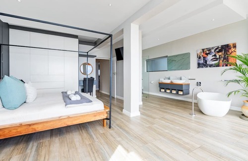 Mountainside Apartment | Zaria Sun Family
