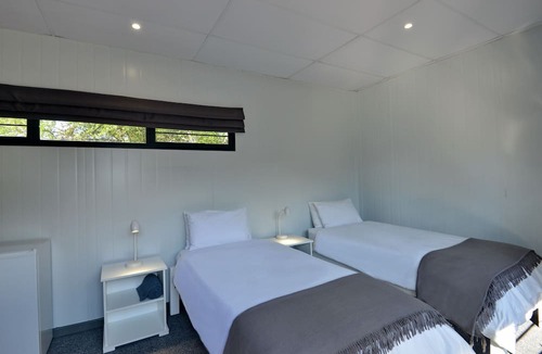 Greater Johannesburg Metropolitan Area Hotel | Sleepover Lanseria