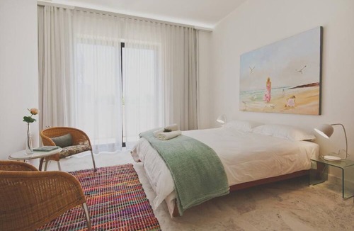 Gordons Bay Central Apartment | Red Rock Ocean View Villa - Baywatch Apartment