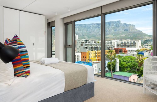 Bo'Kaap Apartment | Designer Apartment With Table Mountain Views