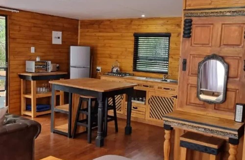 Vredefort House | River Rock Guesthouse