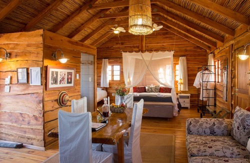 Oudtshoorn Cabin | Soetdoring Selfsorg