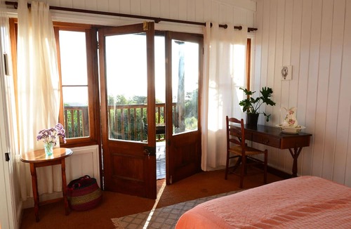 Noordhoek House | Charming Beach Cabin with incredible views - perfect for families and getaway