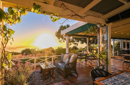 Victoria Bay Hotel | Hilltop Boutique Hotel