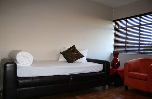 Port Elizabeth Central Hotel | 10 on Cape