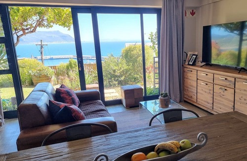 Simon's Town House | Mariner Guesthouse