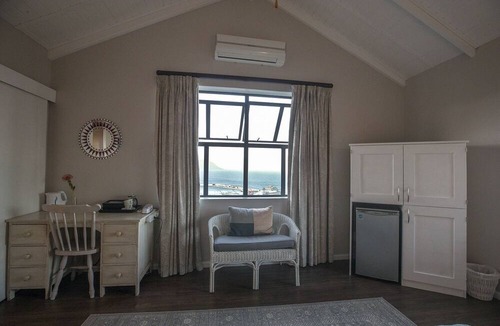 Simon's Town House | Mariner Guesthouse