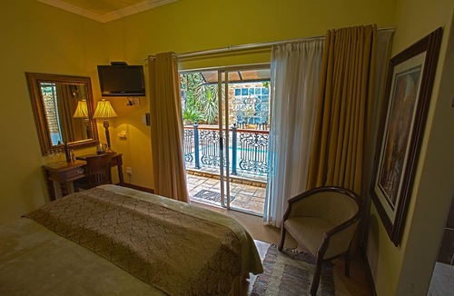 Meyersdal House | Le Cozmo Guest House
