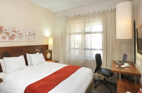 Empangeni Hotel | Peermont Metcourt Hotel at Umfolozi