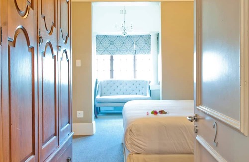 Morningside Hotel | The Saint James on Venice Luxury Guest House