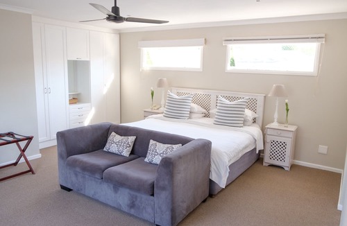 Constantia House | White Lodge Constantia Guest House