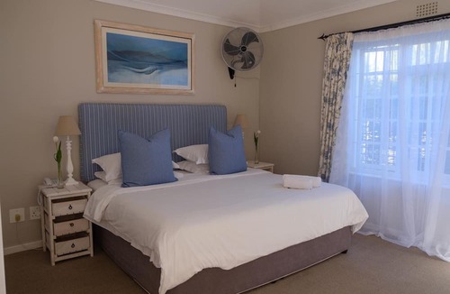 Constantia House | White Lodge Constantia Guest House