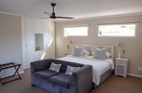 Constantia House | White Lodge Constantia Guest House