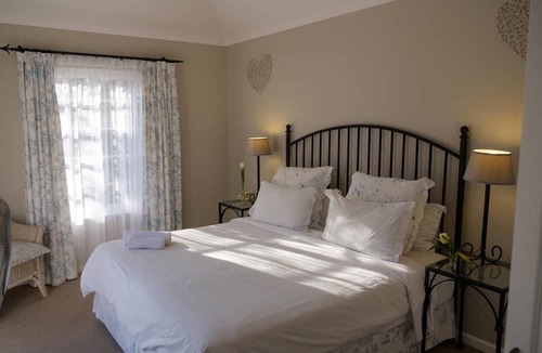 Constantia House | White Lodge Constantia Guest House