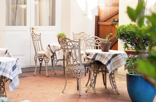 Stellenbosch Central Hotel | Eendracht Hotel