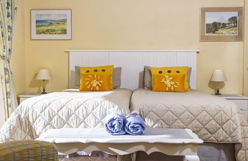 Simon's Town House | Albatross Guest House