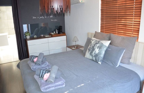 Drakenstein Bed & Breakfast | Sauvignon Country Lodge