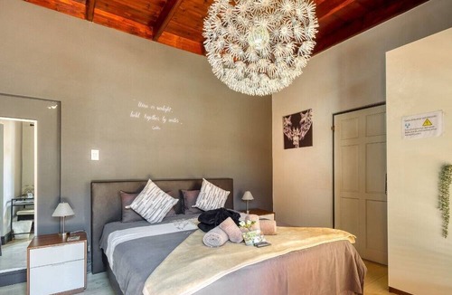 Drakenstein Bed & Breakfast | Sauvignon Country Lodge