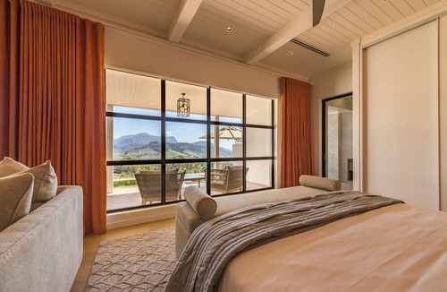 Franschhoek Hotel | La Petite Ferme