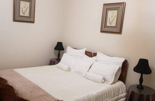Houghton Estate House | Upper Houghton Guesthouse