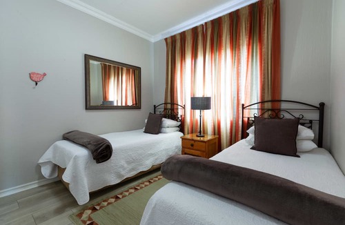 Villieria House | Waverley's Rest