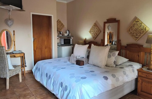 Kathu House | Acacia Guesthouse