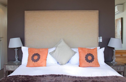 Hermanus City-Centre Hotel | Marine Square Luxury Suites
