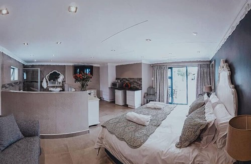 Kroonstad House | Le Grant Guesthouse and Conference facility