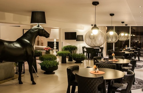 Cape Winelands Hotel | Clouds Estate