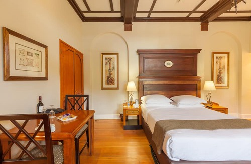 Arcadia Hotel | Courtyard Hotel Arcadia