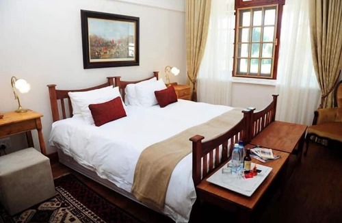 Ashton House | Excelsior Manor Guesthouse