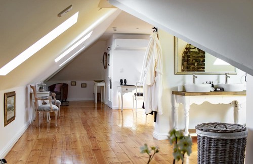 Mowbray House | Carmichael House Boutique Hotel