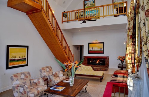 Drakenstein House | Val Du Charron Wine & Leisure Estate